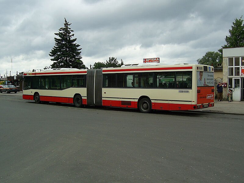 File:Mercedes O405GN2, -2626, ZKM Gdańsk (16012432611).jpg