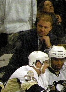 Michel Therrien Canadian ice hockey player