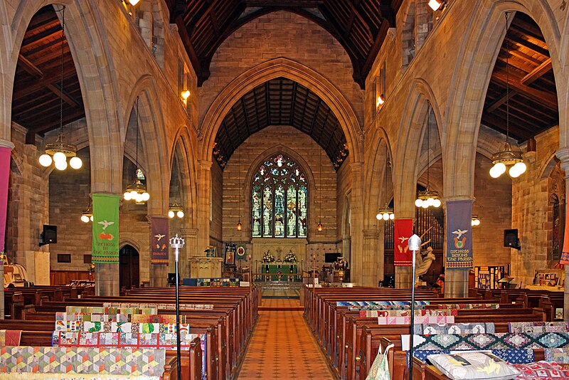 File:Nave of All Hallows, Allerton.jpg