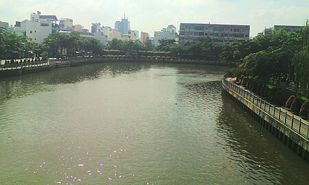 Tập_tin:NhieuLoc-ThiNghe_canal_from_HoangHoaTham_Bridge.jpg