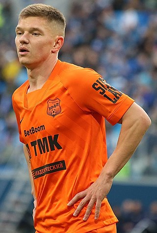 <span class="mw-page-title-main">Oleg Shatov</span> Russian footballer (born 1990)