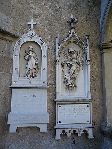 File:Ora, chiesa di San Pietro - Lapidi 01.jpg