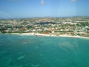 Aan de zuidelijke oever ligt Surfside Beach (2004)