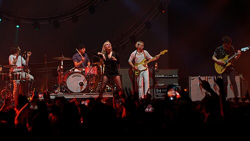 Paramore live