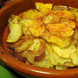 Patatas a lo pobre (7456975814) .jpg