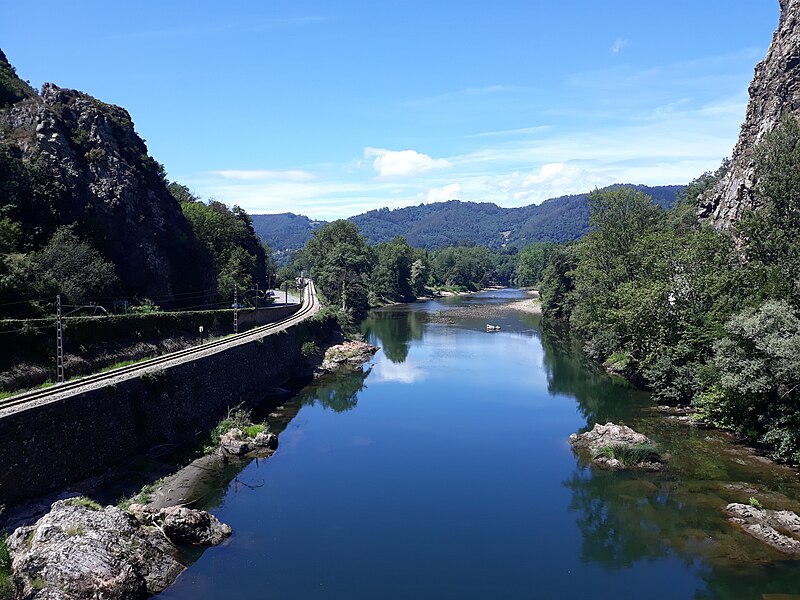 File:Peñaflor, Grado, Asturias 03.jpg