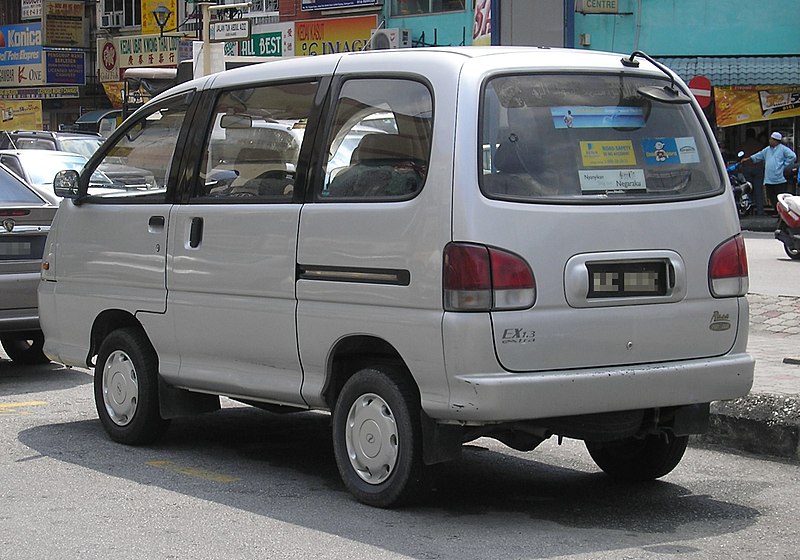 File:Perodua Rusa (first generation, first facelift) (rear 