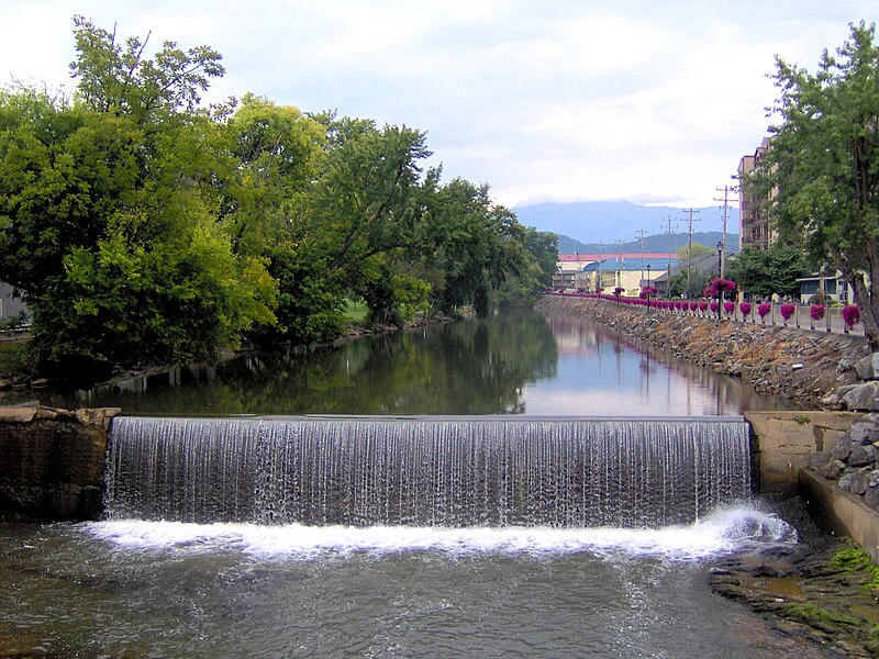 File:Pigeon-forge-mill-dam-tn1.jpg