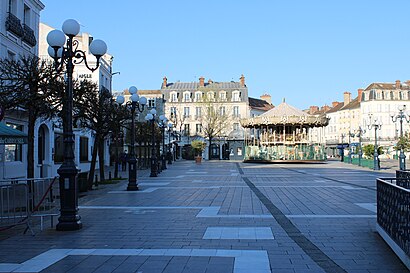 Comment aller à Place Napoléon Bonaparte en transport en commun - A propos de cet endroit