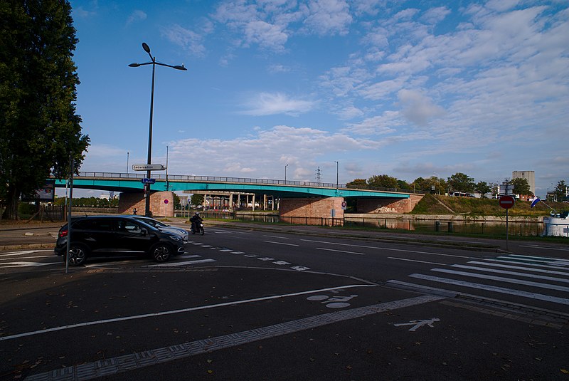 File:Pont d'Anvers.jpg