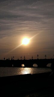 Thumbnail for File:Pont de pierre - Bordeaux.jpg