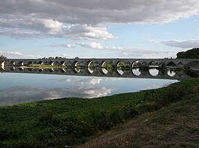 Il ponte di Beaugency.