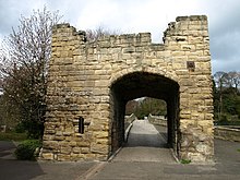 The fortified bridge at Warkworth, Northumberland Portal to old bridge, Warkworth - geograph.org.uk - 783217.jpg