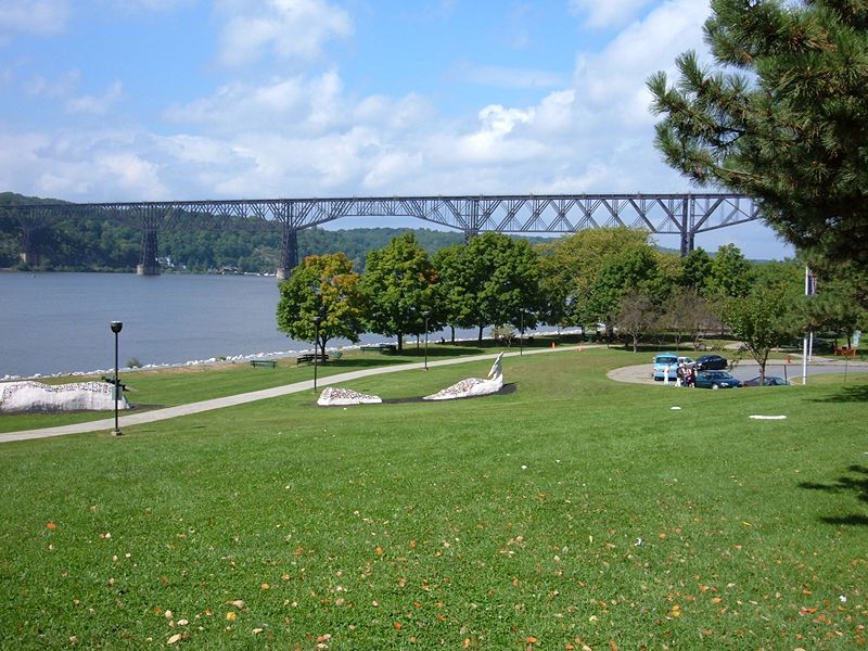 File:Poughkeepsie Bridge.jpg