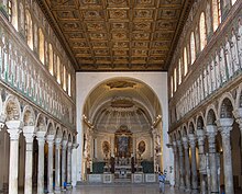 INTERIOR DE LA BASILICA DE SAN APOLINAR NUOVO - MOSAICOS PALEOCRISTIANOS -  SIGLO VI. Location: BASILICA DE SAN APOLINAR NUOVO, RAVENA, ITALIA Stock  Photo - Alamy