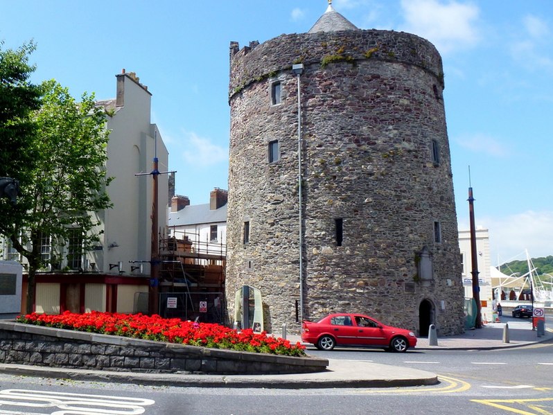 File:Reginald's Tower, Waterford - geograph.org.uk - 3746750.jpg