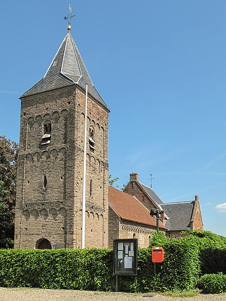 File:Ressen, kerk foto2 2011-05-11 14.13.jpg