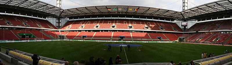 Panoramic view of the stadium.