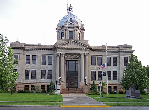 Richland County Courthouse in Wahpeton