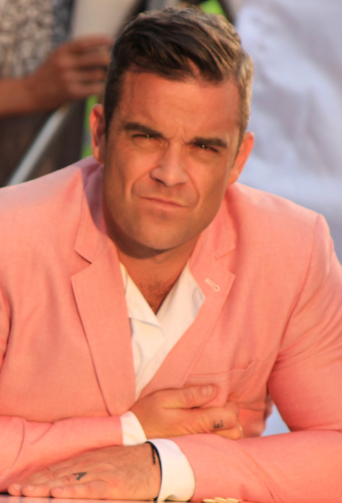 Verstikkend ga zo door Opnieuw schieten List of songs recorded by Robbie Williams - Wikipedia