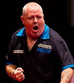 Robert Thornton 5-6 Kim Huybrechts - Robert Thornton - 2019249213036 2019-09-06 PDC European Darts Matchplay - 0993 - B70I6010.jpg