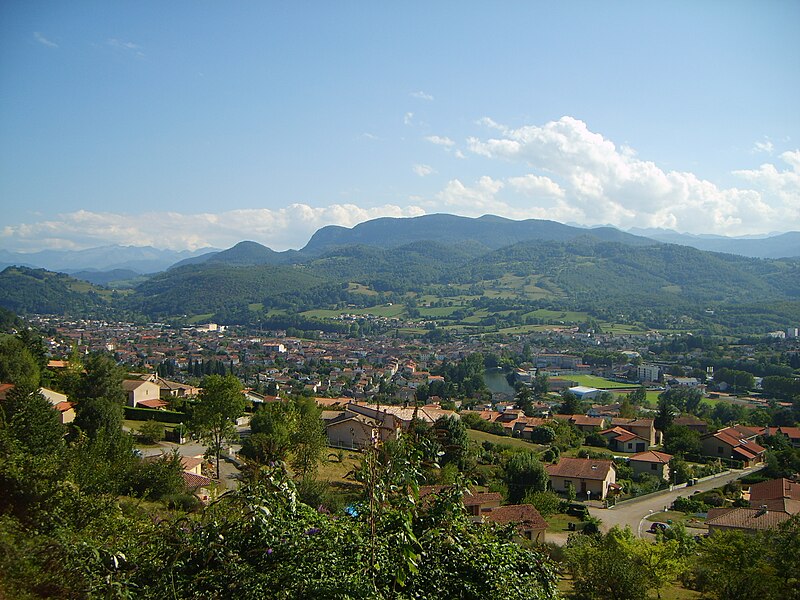 File:Saint-Girons and Sourroque.jpg