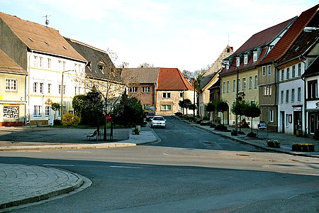 Sandersleben (Arnstein), der Marktplatz.jpg