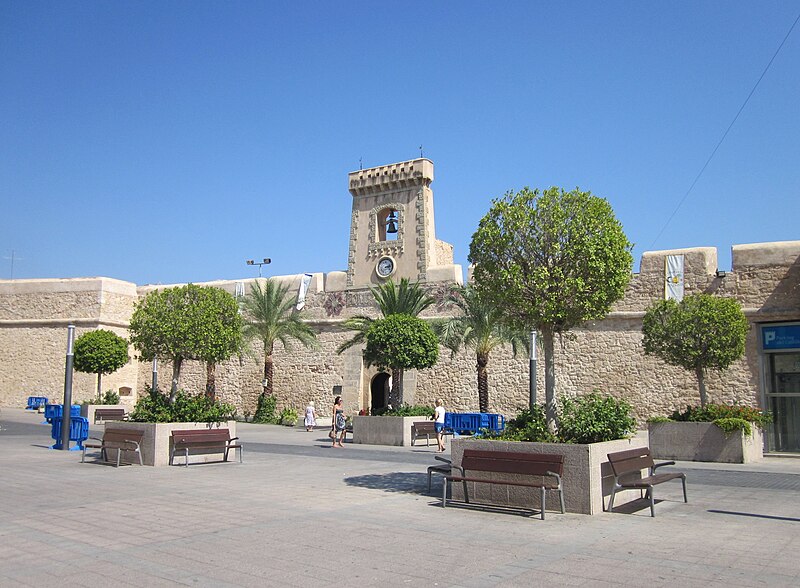 File:Santa Pola Castillo-Fortaleza.JPG