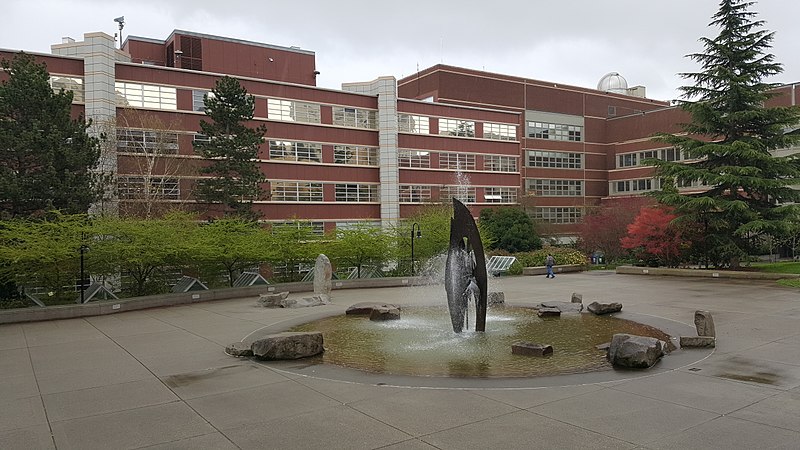 File:Seattle University, 2018 - 03.jpg