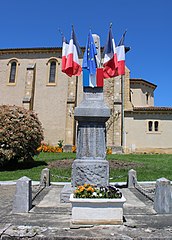 Le monument aux morts.