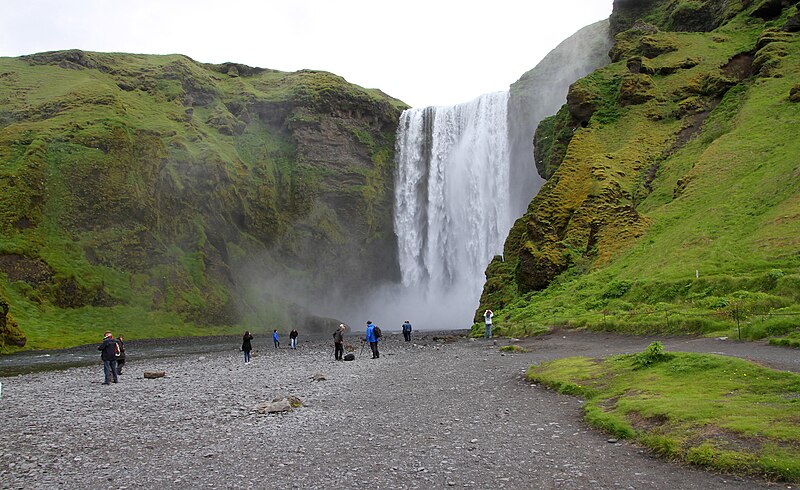 File:Skogafoss-03-2018-gje.jpg