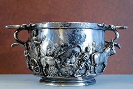 Taça de prata, do Tesouro Boscoreale (início do século I dC)