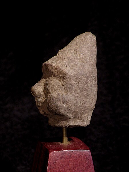File:TC 48 Majapahit terracotta head left.JPG