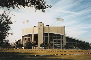 Exterior photograph of Tampa Stadium