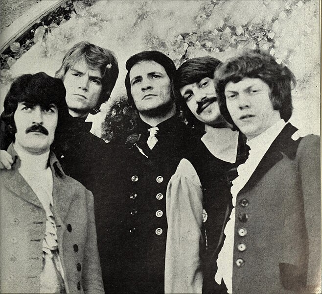 File:The Moody Blues - Cash Box 1968.jpg