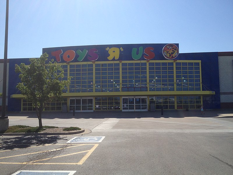 File:Toys R Us South Flaming Road Olathe, KS (7285107744).jpg