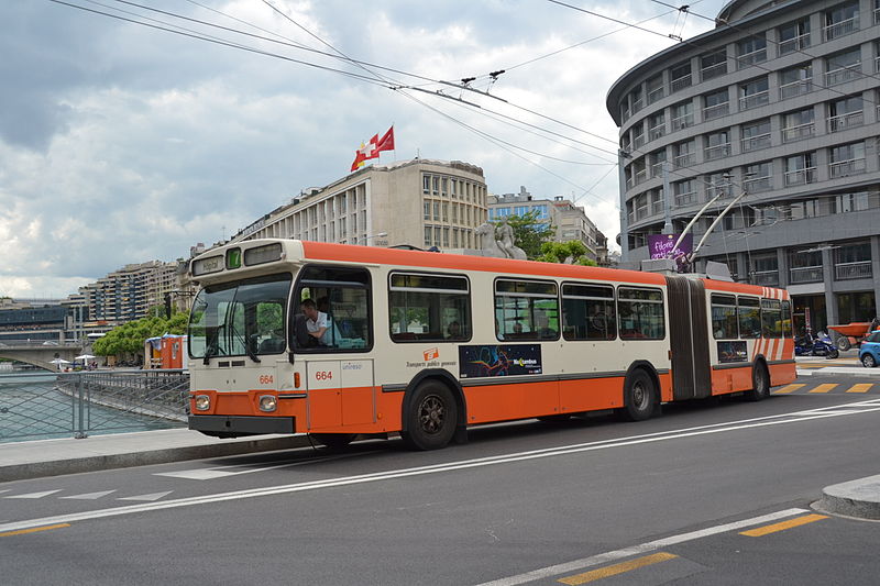 File:Trolleybus 664, Transport Public de Genève TPG.JPG