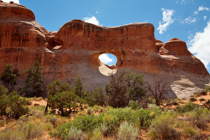 File:Tunnel Arch 01.jpg