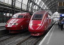 Twee Thalys-treinen op Amsterdam Centraal.jpg