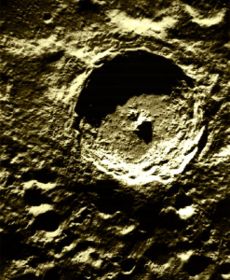 Tycho crater on the Moon.jpg