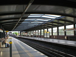 U-Bahn Berlin Mendelssohn-Barholdy-Park.JPG