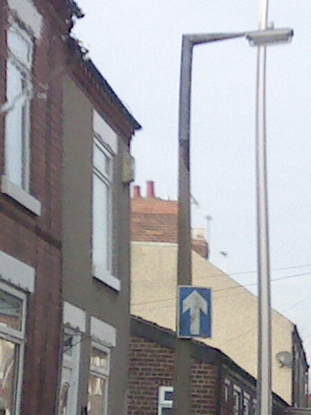 File:UK One Way Street Sign - geograph.org.uk - 5269650.jpg