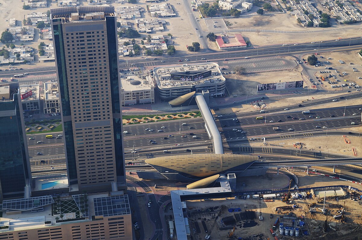 Метро бурдж халифа. Dubai Metro.