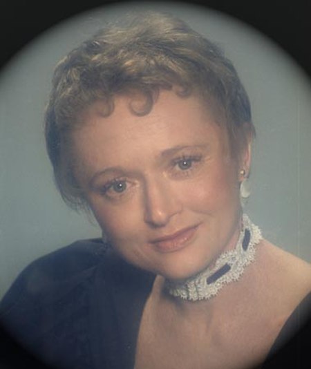 Valerie Sutton in 1985.jpg