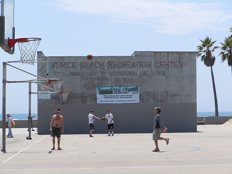 File:Venice Beach Recreation Center.jpg