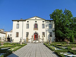 Villa Lanfranchi (Santa Maria del Piano, Lesignano de 'Bagni) - fațadă 2019-06-26.jpg