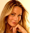 Virginia Hey: Años & Cumpleaños