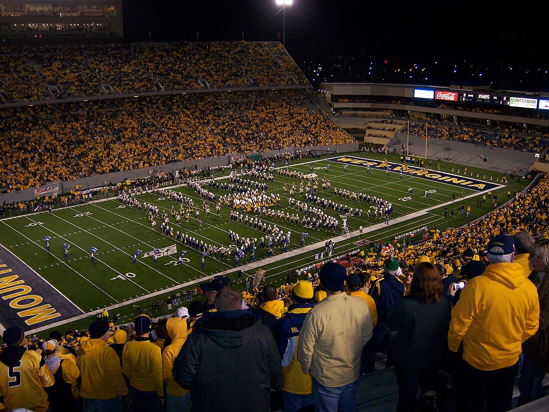 File:WVU Opening Game Mountaineer Field.jpg