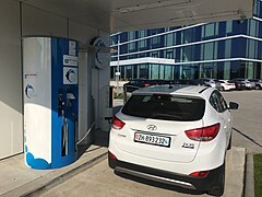 Wasserstofftankstelle Air Liquide 700 bar Offenbach r.jpg