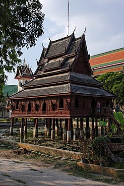 Wat Thung Si Muang (Ubon Ratchathani)-001.jpg